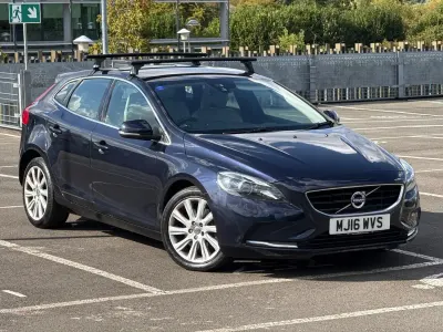 Used Volvo V40 SE Lux 2016 Blue Hatchback
