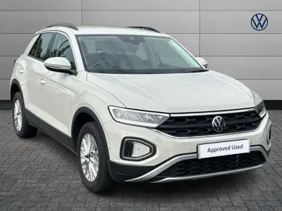Usado VW T-Roc Life 150 HP (110 kW) 2023 Cinzento SUV