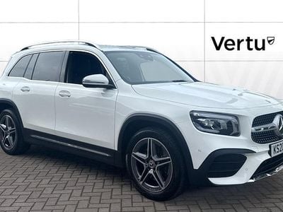 Mercedes GLB220