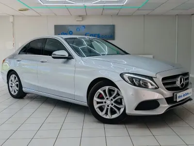 Używany Mercedes C220 2016 Srebrny Sedan/Limuzyna