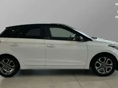 Used Hyundai i20 84 HP (61 kW) 2019 White  Hatchback