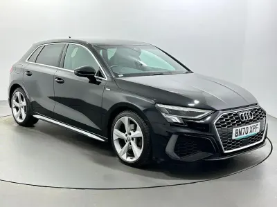 Second-hand Audi A3 Sportback S-Line 150 CP (110 kW) 2020 Negru Hatchback