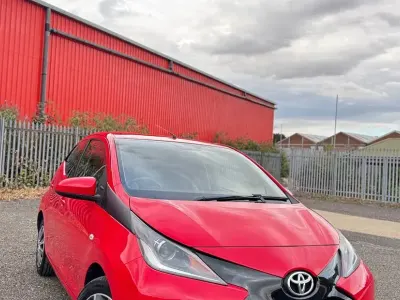 Used Toyota Aygo X-play 69 HP (50 kW) 2015 Red Hatchback
