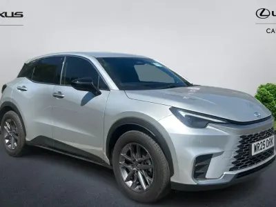 Used Lexus LBX 136 HP (100 kW) 2025 Silver SUV