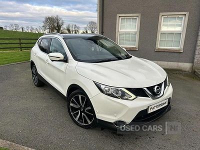 Used Nissan Qashqai Tekna 2017 White SUV