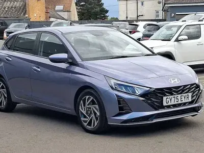 Used Hyundai i20 Advanced 101 HP (74 kW) 2025 Blue Hatchback