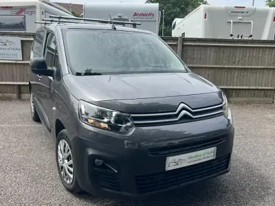 Used Citroën Berlingo Start 99 HP (72 kW) 2019 MPV