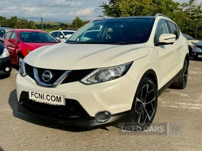 Used Nissan Qashqai Tekna 110 HP (80 kW) 2016 White SUV