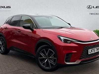 Used 2025 Lexus LBX SUV | £32,950 (A bit pricey)