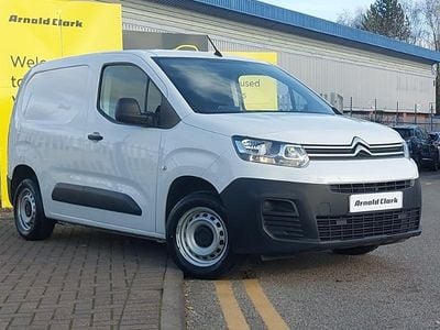 Used Citroën Berlingo 100 HP (73 kW) 2024 White MPV