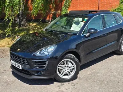 Used Porsche Macan 258 HP (189 kW) 2016 Black SUV