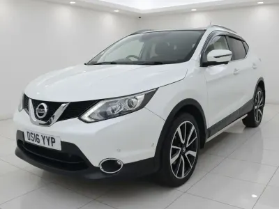 Used Nissan Qashqai Tekna 115 HP (84 kW) 2016 White SUV