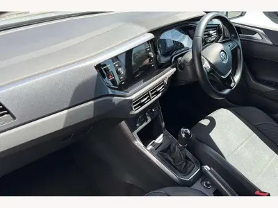Used VW Polo SE 95 HP (69 kW) 2019 Silver Hatchback