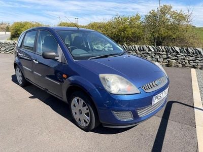 Usado Ford Fiesta Style 80 HP (58 kW) 2007 Azul Citadino