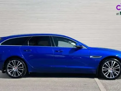 Used Jaguar XF Portfolio 300 HP (220 kW) 2020 Blue Estate