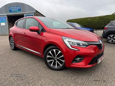 Used Renault Clio V Iconic 85 HP (62 kW) 2020 Red Hatchback