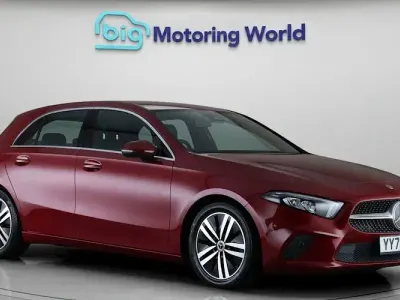 Begagnad Mercedes A180 Executive 136 HK (100 kW) 2022 Halvkombi