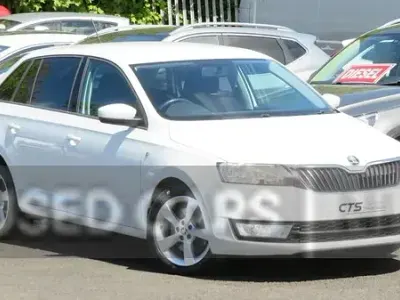 Used Skoda Rapid SE 2015 White Hatchback