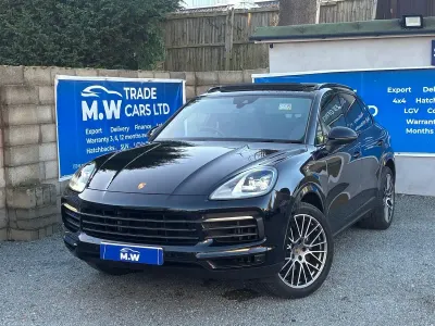 Used Porsche Cayenne Platinum Edition 340 HP (250 kW) 2022 Black SUV