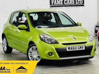 Used Renault Clio II Initiale 2010 Green Hatchback