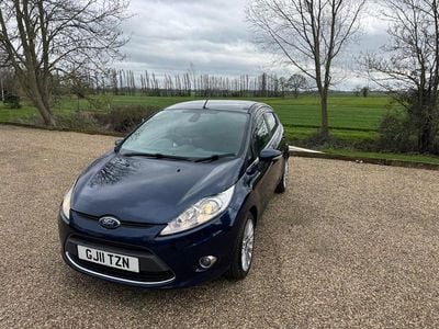 Used Ford Fiesta Titanium 96 HP (70 kW) 2011 Blue Hatchback