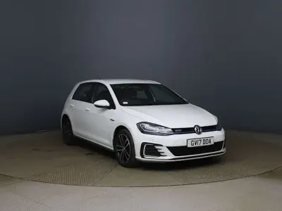 Used VW Golf VII GTE 204 HP (150 kW) 2020 Hatchback