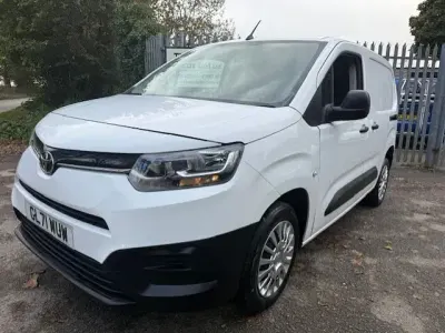 Used Toyota Proace Active 120 HP (88 kW) 2022 White MPV