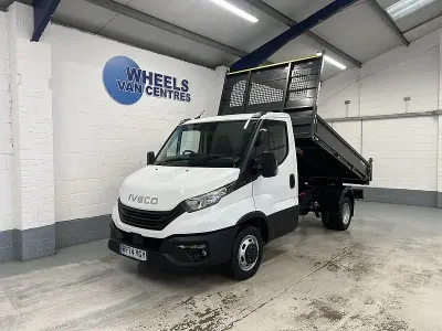 Begagnad Iveco Daily 2025 Vit Cab
