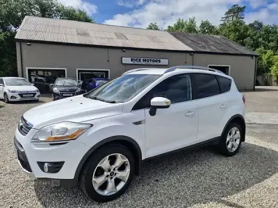 Used Ford Kuga Zetec 140 HP (102 kW) 2011 White SUV
