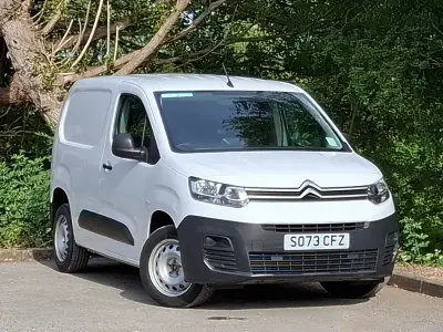 Used Citroën Berlingo 100 HP (73 kW) 2024 White MPV