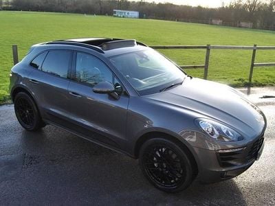 Used 2014 Porsche Macan SUV | £21,990 (A bit pricey)