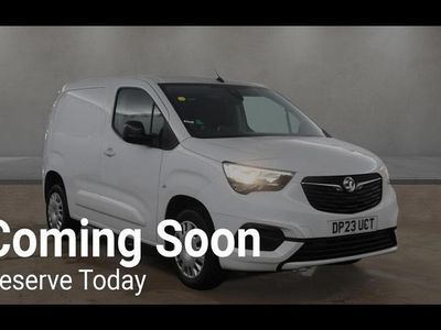 Used Vauxhall Combo S 100 HP (73 kW) 2023 White MPV