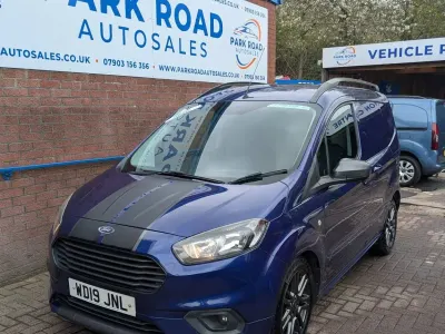 Used Ford Transit Sport 100 HP (73 kW) 2019 Blue Van