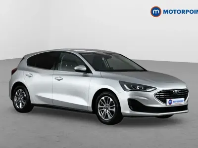 Used Ford Focus Style 125 HP (91 kW) 2022 Silver Hatchback