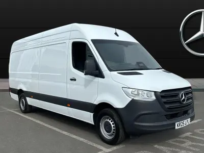 Gebraucht Mercedes Sprinter 150 PS (110 kW) 2025 Van
