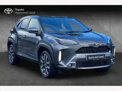 Used Toyota Yaris Cross 130 HP (95 kW) 2025 Decuma grey SUV