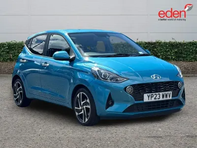 Used Hyundai i10 Premium 67 HP (49 kW) 2023 Turquoise Hatchback