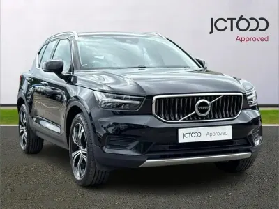 Used Volvo XC40 Inscription 207 HP (152 kW) 2022 Black SUV