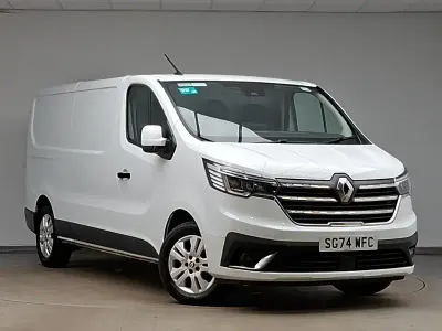Used Renault Trafic 2024 White MPV