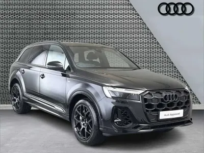 New Audi Q7 Black Edition 389 HP (286 kW) 2026 Black SUV