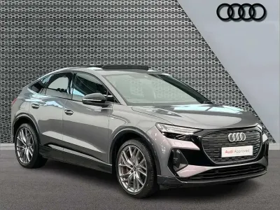 Usado Audi Q4 e-tron Advanced 219 kW (299 HP) 2023 Cinzento SUV