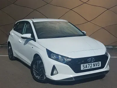 Used Hyundai i20 SE 100 HP (73 kW) 2022 White Hatchback