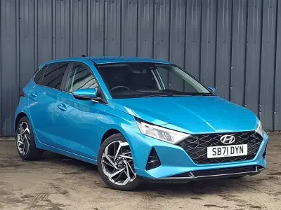 Used Hyundai i20 Premium 100 HP (73 kW) 2022 Blue Hatchback