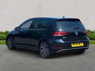 Used VW Golf VII SE 130 HP (95 kW) 2018 Black Hatchback