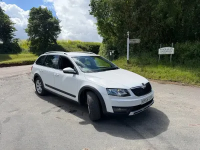 Used Skoda Octavia Scout 4x4 150 HP (110 kW) 2015 White Estate