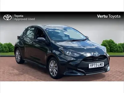 Used Toyota Yaris 113 HP (83 kW) 2023 Black Hatchback