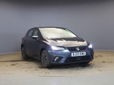 Begagnad Seat Ibiza SE Technology 95 HK (69 kW) 2023 Grå Halvkombi