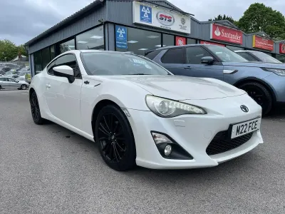Used Toyota GT86 GT 200 HP (147 kW) 2013 White Coupe