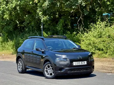Used Citroën C4 Cactus Feel 100 HP (73 kW) 2015 Black Hatchback