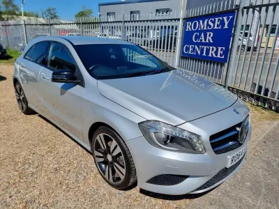 Używany Mercedes A200 136 KM (100 kW) 2014 Srebrny Hatchback